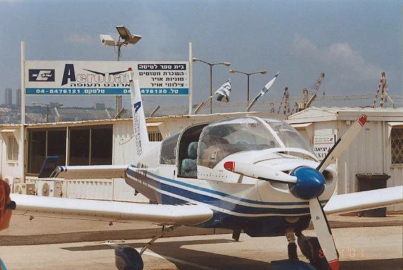 Zlin Z143L — source image