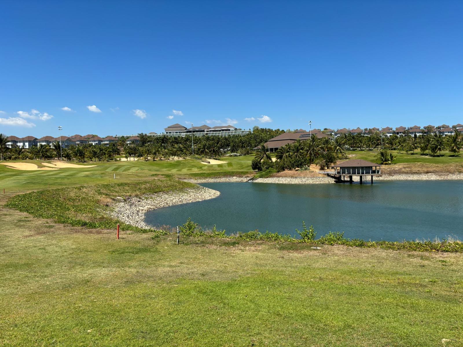 A golf course beside a lake from Patrik’s travel archive